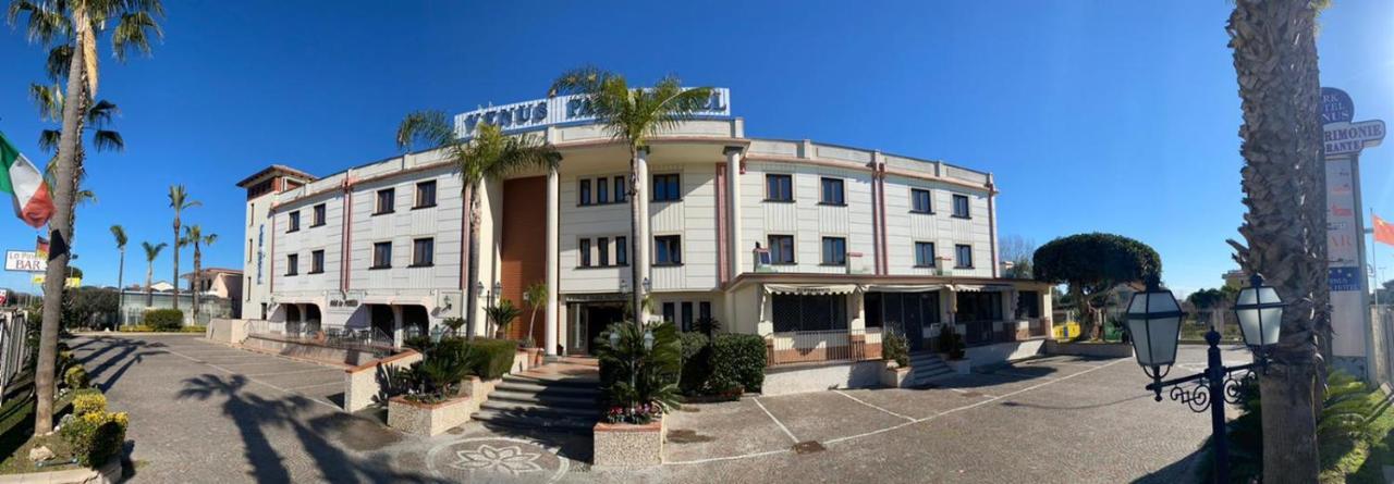 Venus Park Hotel Castel Volturno Exterior foto